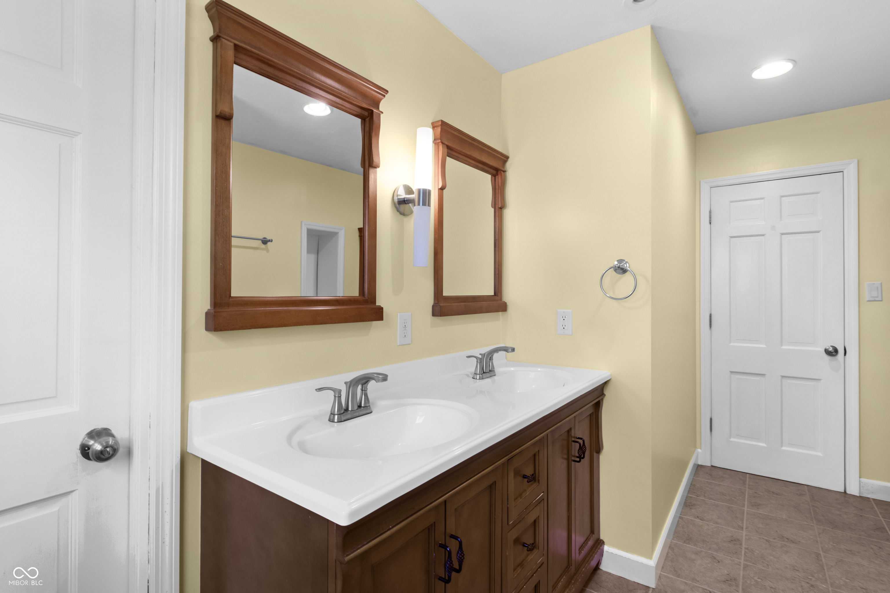 8116 Singleton Street Indianapolis, IN 46227 - Photo 35 of 42