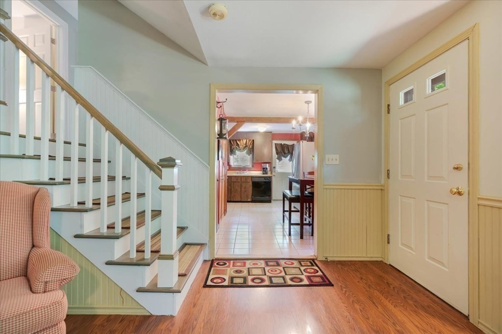 26 Homestead Road Middleboro, MA 02346 - Photo 4 of 27 Gallery Image 4