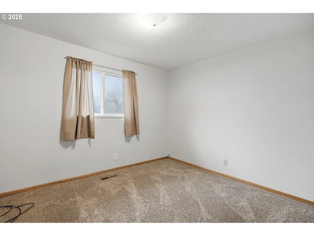 $449,000 | 616 D Street, Dallesport, WA 98617