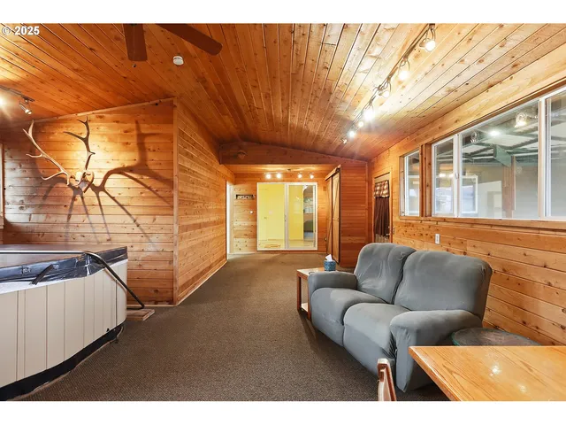 $449,000 | 616 D Street, Dallesport, WA 98617