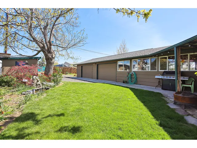 $449,000 | 616 D Street, Dallesport, WA 98617