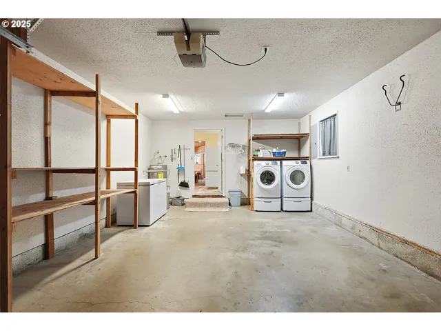 $449,000 | 616 D Street, Dallesport, WA 98617