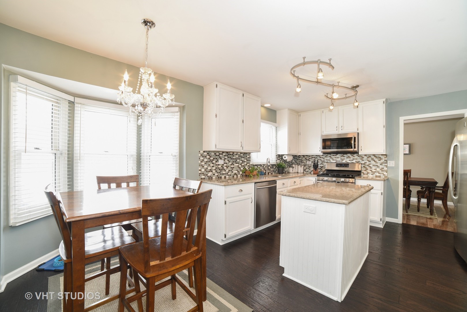 2686 Kettlehook Drive Elgin, IL 60124 - Photo 4 of 25