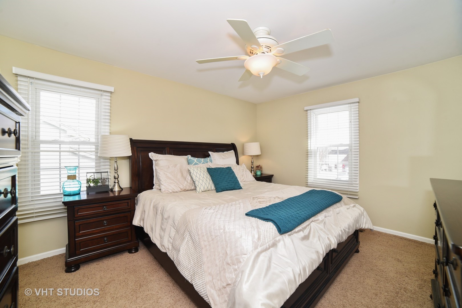 2686 Kettlehook Drive Elgin, IL 60124 - Photo 8 of 25