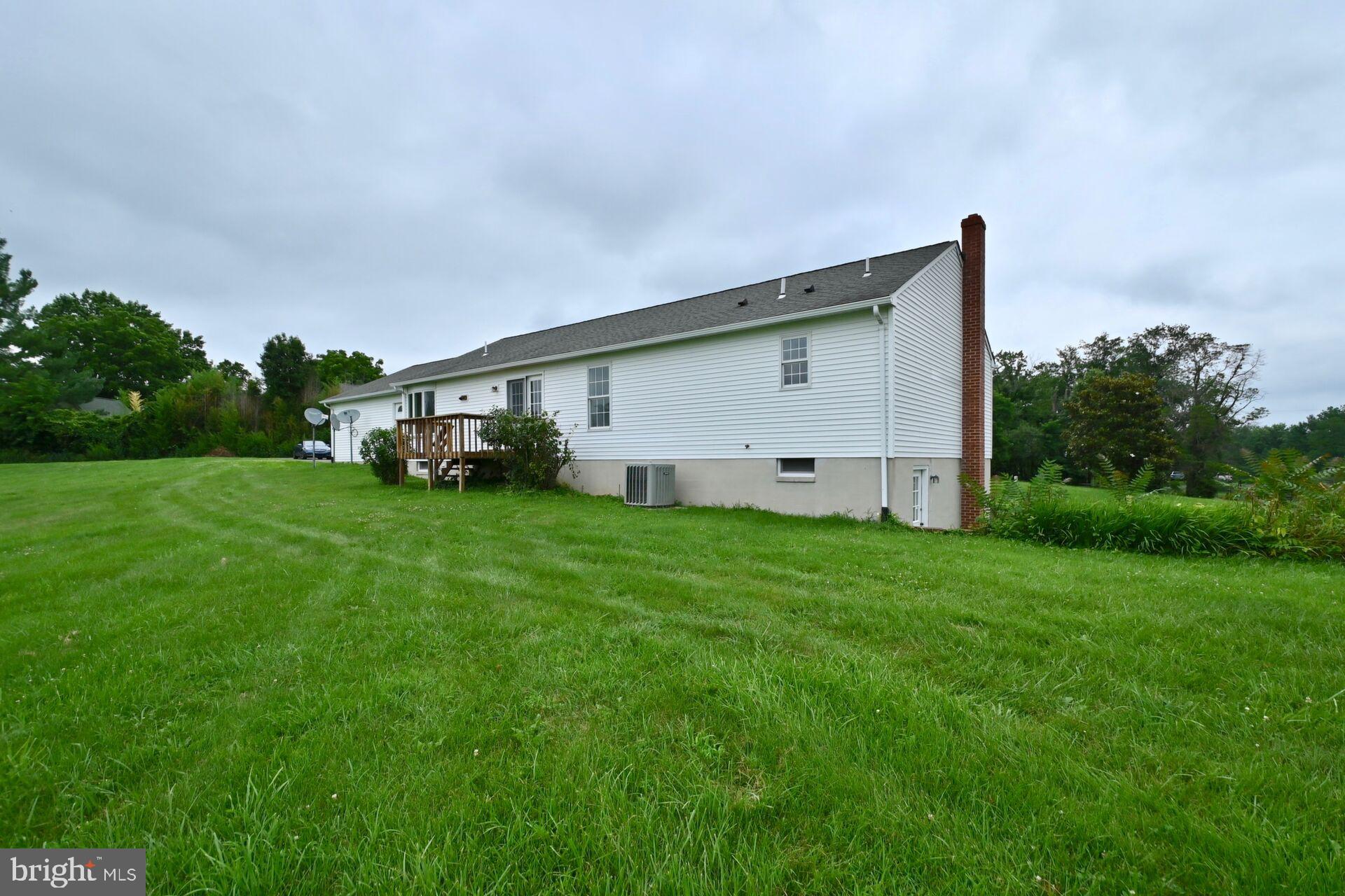 11639 Hume Road Hume, VA 22639 - Photo 3 of 33 Gallery Image 3