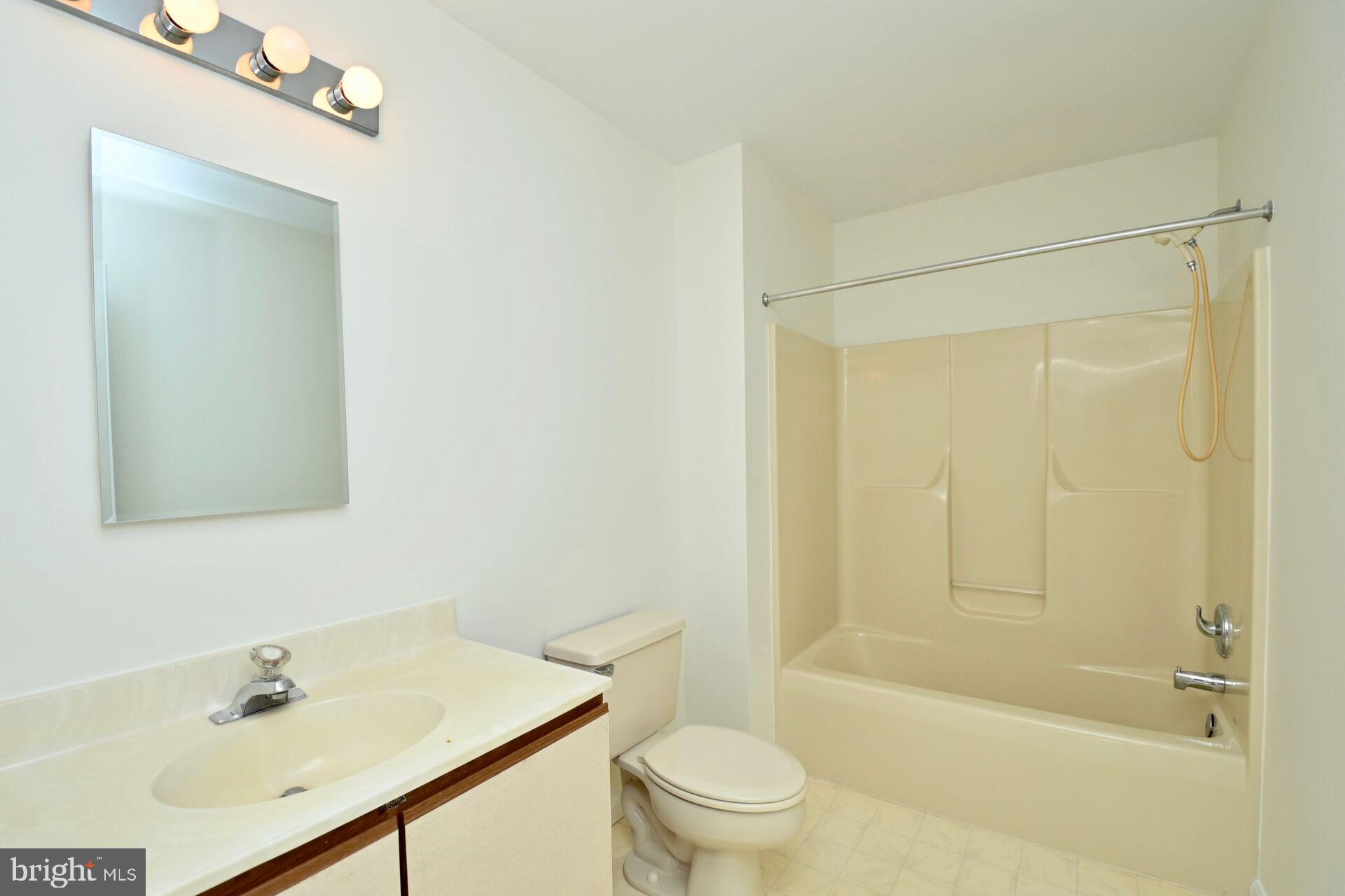 11639 Hume Road Hume, VA 22639 - Photo 8 of 33 Gallery Image 8