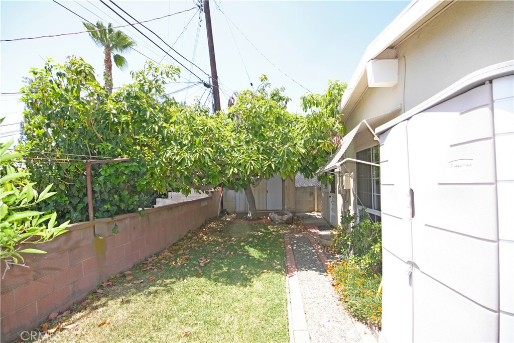 15234 Caravaca Road La Mirada, CA 90638 - Photo 10 of 24