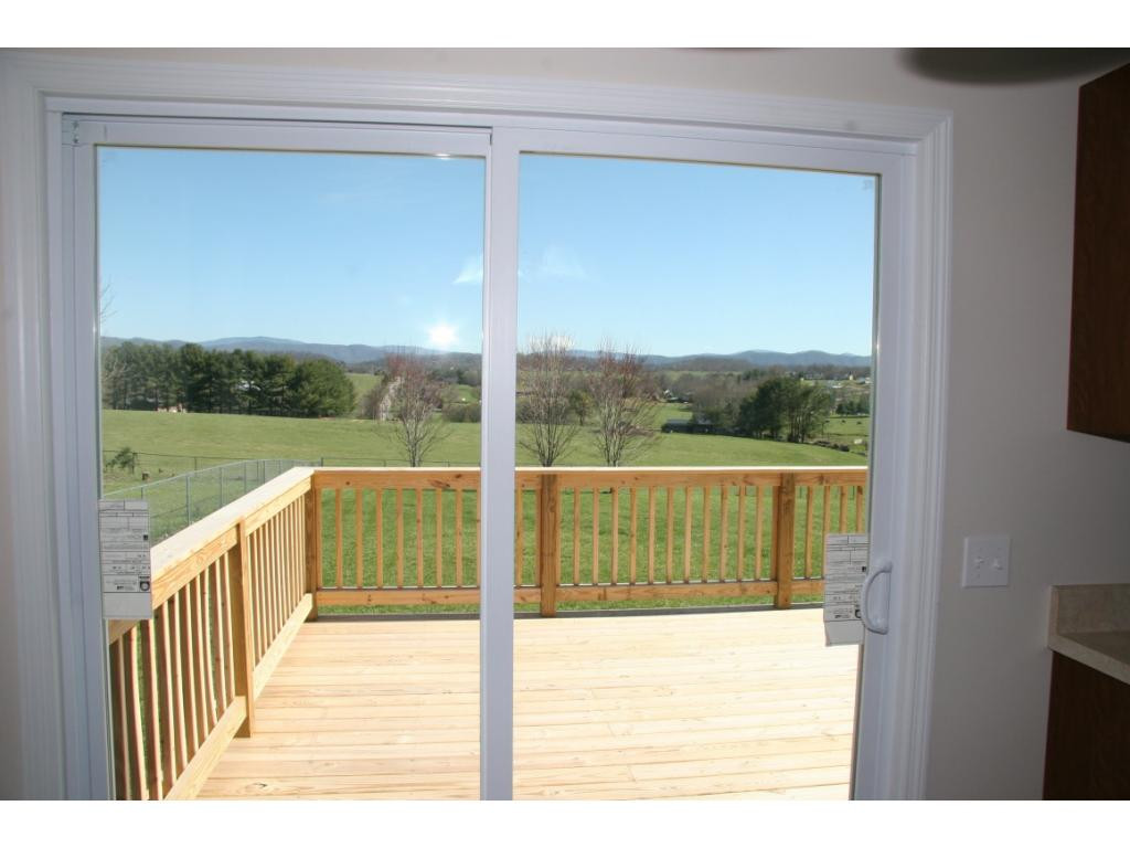 266 Berry Ridge Road Jonesborough, TN 37659 - Photo 14 of 25 Photo 14