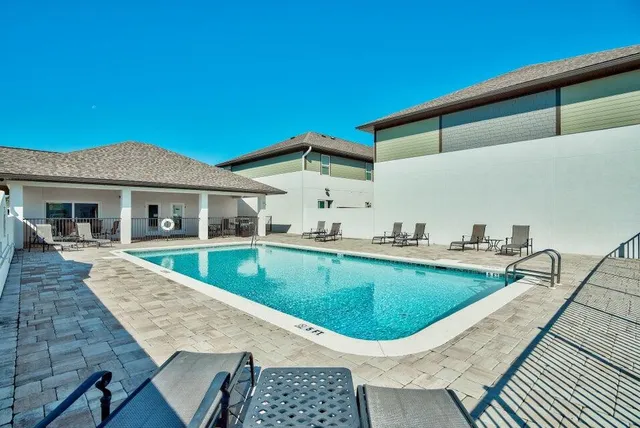 $3,400 | 995 Airport Road, Unit 13, Destin, FL 32541