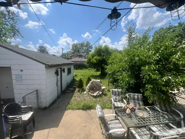 $214,500 | 1512 North 32nd Avenue, Melrose Park, IL 60160