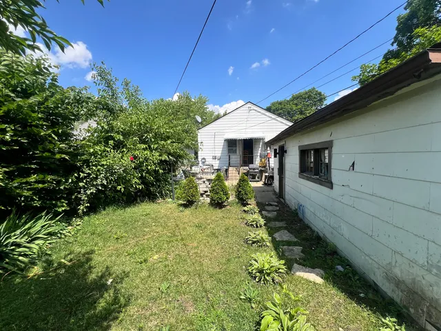 $214,500 | 1512 North 32nd Avenue, Melrose Park, IL 60160