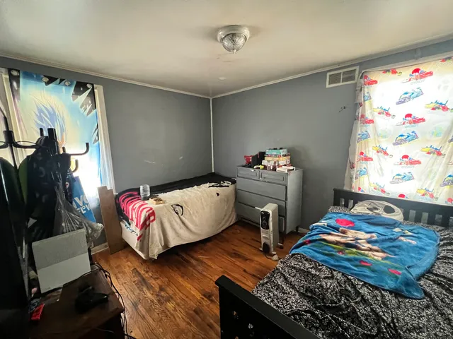 $214,500 | 1512 North 32nd Avenue, Melrose Park, IL 60160