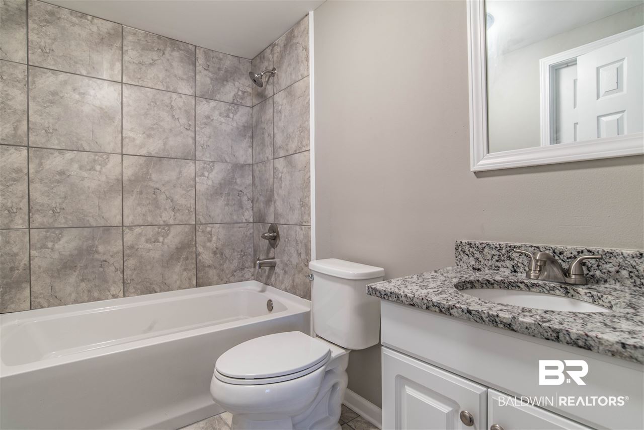 906 Whispering Pines Road Daphne, AL 36526 - Photo 22 of 33