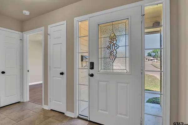 $269,000 | 5 Oak Run, White Oak, TX 75693