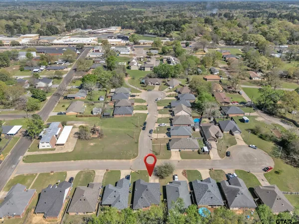 $269,000 | 5 Oak Run, White Oak, TX 75693