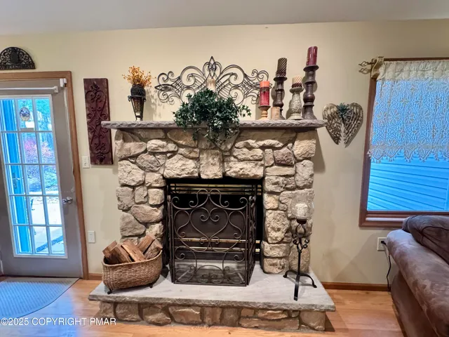 $425,000 | 284 Eastshore Drive, East Stroudsburg, PA 18301