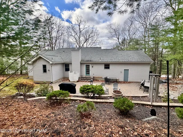 $425,000 | 284 Eastshore Drive, East Stroudsburg, PA 18301