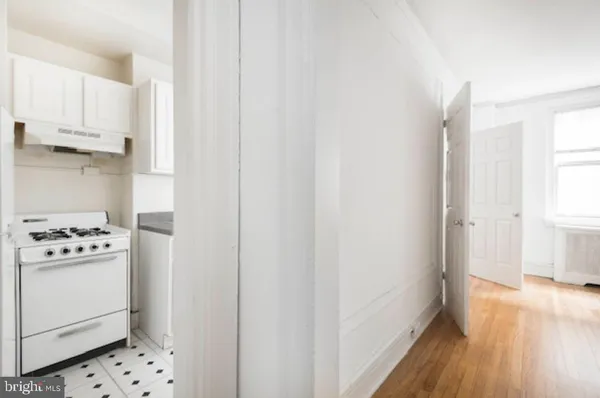 $1,555 | 2100-2 Walnut Street, Unit 8B, Philadelphia, PA 19103