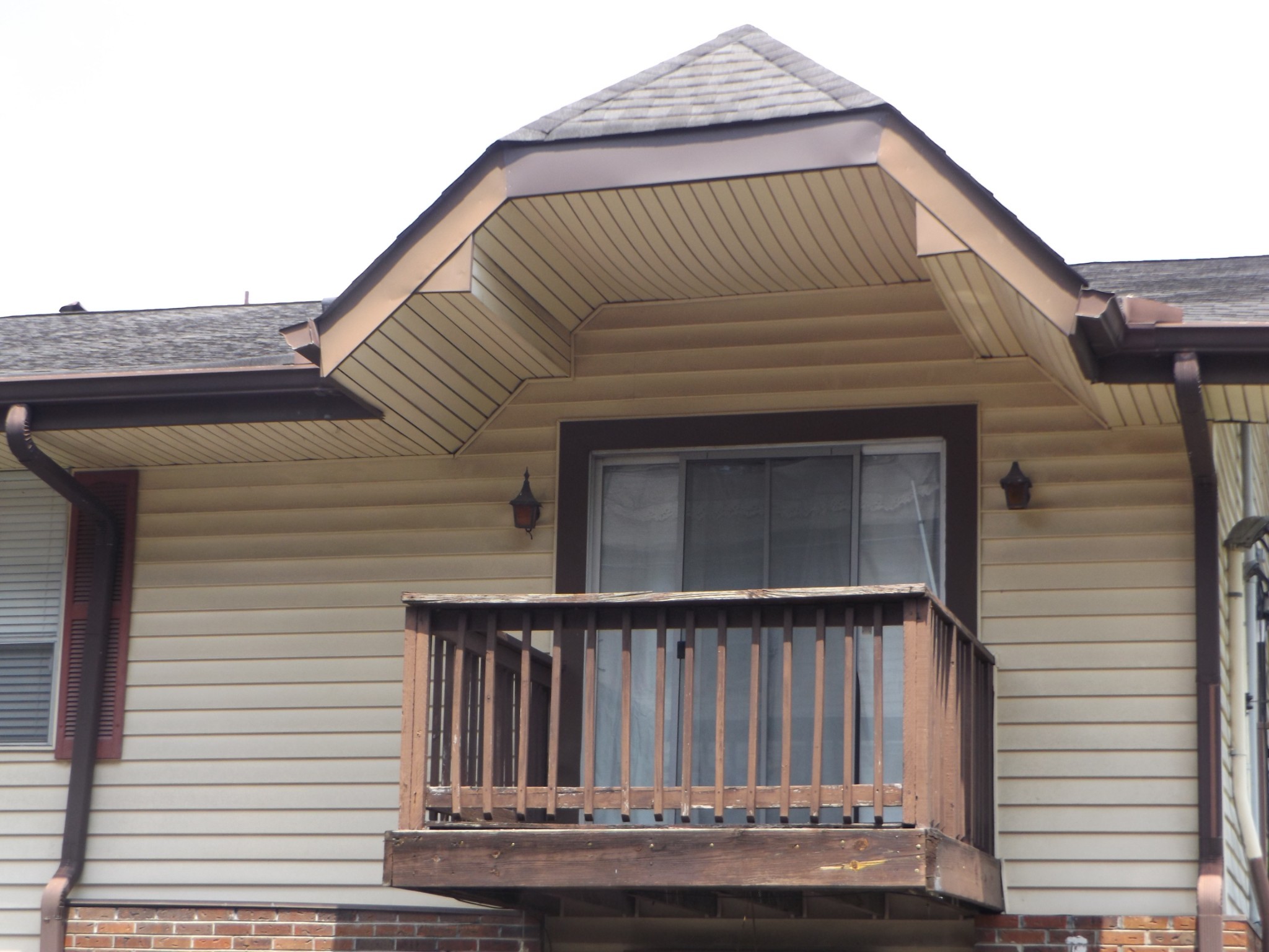 500 Paragon Mills Road, Unit N5 Nashville, TN 37211 - Photo 3 of 12 a view of wooden house