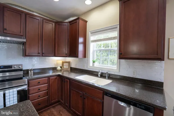 $595,000 | 2427 Saratoga Drive, State College, PA 16801