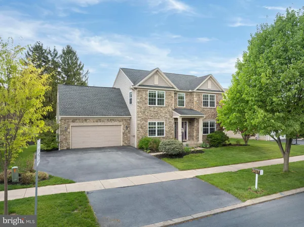 $595,000 | 2427 Saratoga Drive, State College, PA 16801