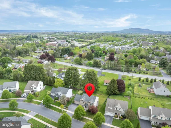 $595,000 | 2427 Saratoga Drive, State College, PA 16801