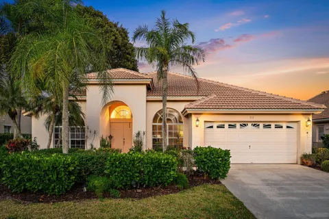 $980,000 | 315 Timberwood Court, Palm Beach Gardens, FL 33418
