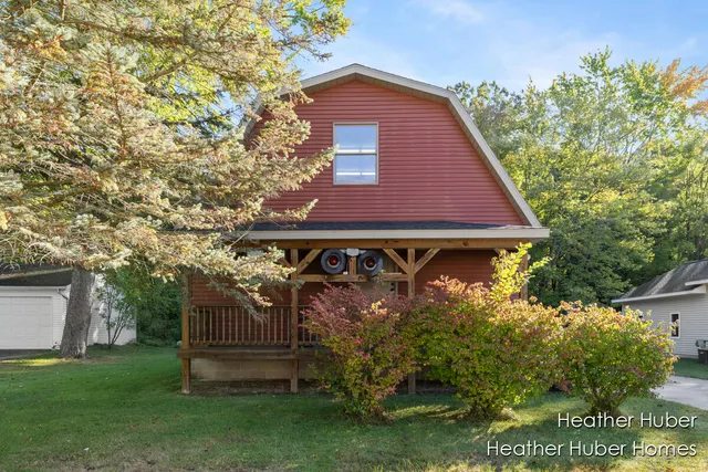 $225,000 | 2919 Beatrice Avenue, Middleville, MI 49333