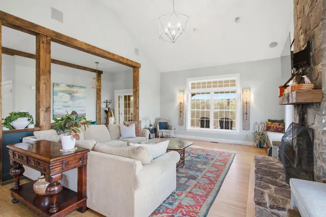 $999,000 | 41 Cooper Lane, Lyndeborough, NH 03082