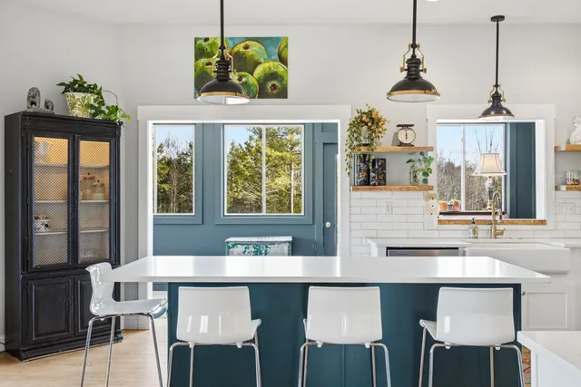 $999,000 | 41 Cooper Lane, Lyndeborough, NH 03082