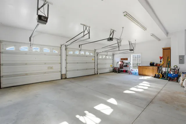 $999,000 | 41 Cooper Lane, Lyndeborough, NH 03082