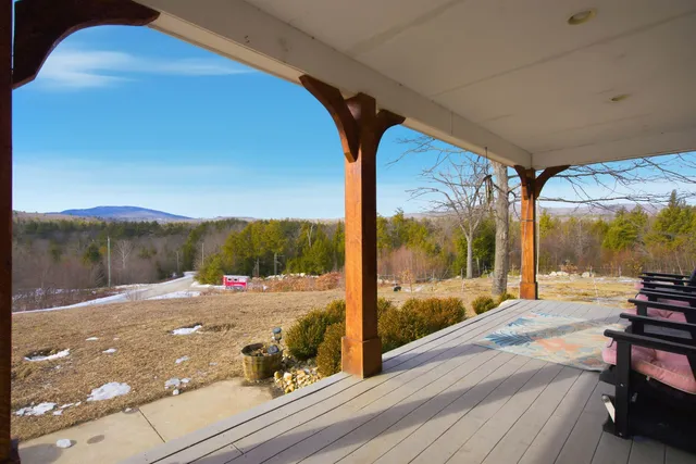 $999,000 | 41 Cooper Lane, Lyndeborough, NH 03082