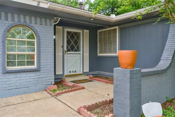 $290,000 | 216 Rolling Hills Drive, Aledo, TX 76008