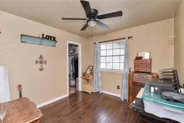 $290,000 | 216 Rolling Hills Drive, Aledo, TX 76008
