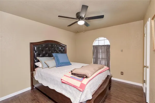 $290,000 | 216 Rolling Hills Drive, Aledo, TX 76008