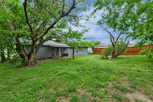 $290,000 | 216 Rolling Hills Drive, Aledo, TX 76008
