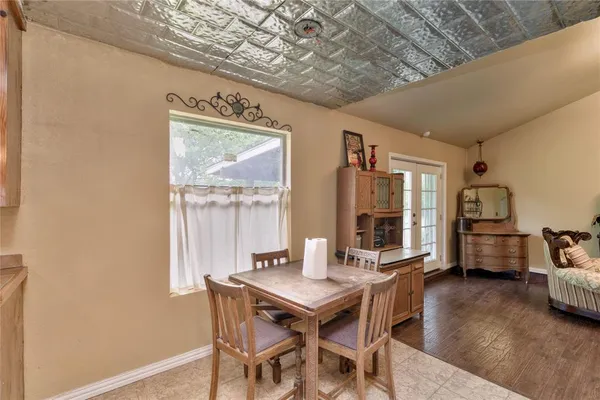 $290,000 | 216 Rolling Hills Drive, Aledo, TX 76008