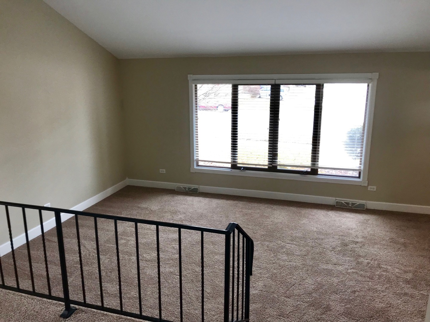 15616 Pine Road Oak Forest, IL 60452 - Photo 11 of 31 Gallery Image 11