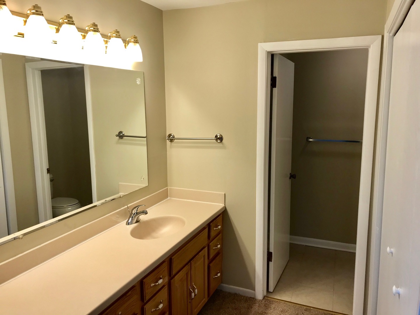 15616 Pine Road Oak Forest, IL 60452 - Photo 25 of 31 Gallery Image 25