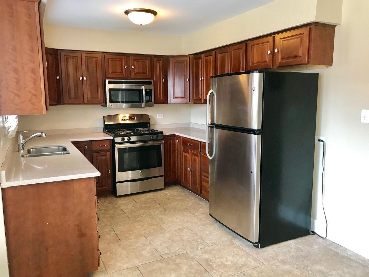 15616 Pine Road Oak Forest, IL 60452 - Photo 7 of 31 Gallery Image 7
