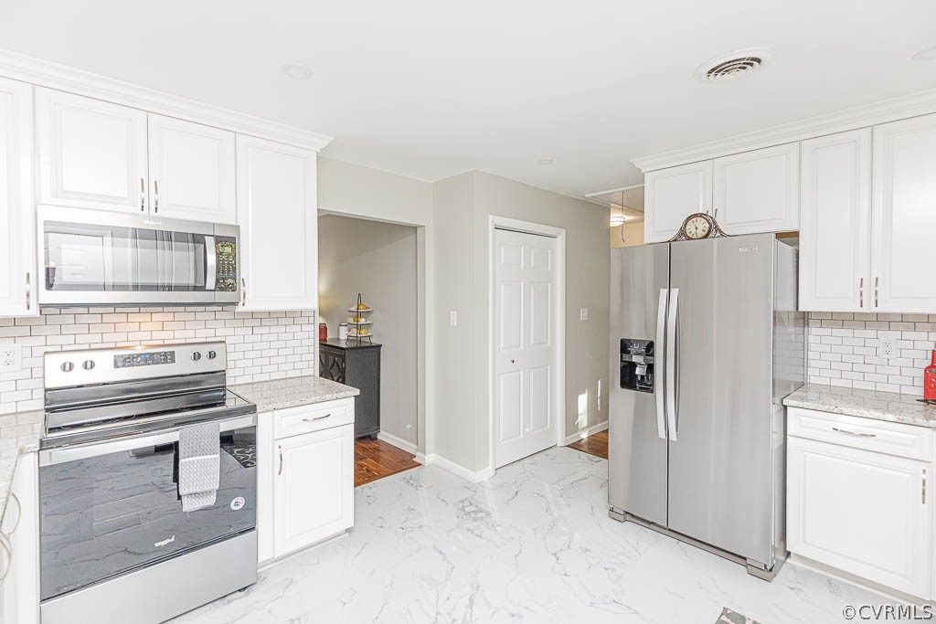 17022 Courtney Road Hanover, VA 23069 - Photo 6 of 31 Gallery Image 6