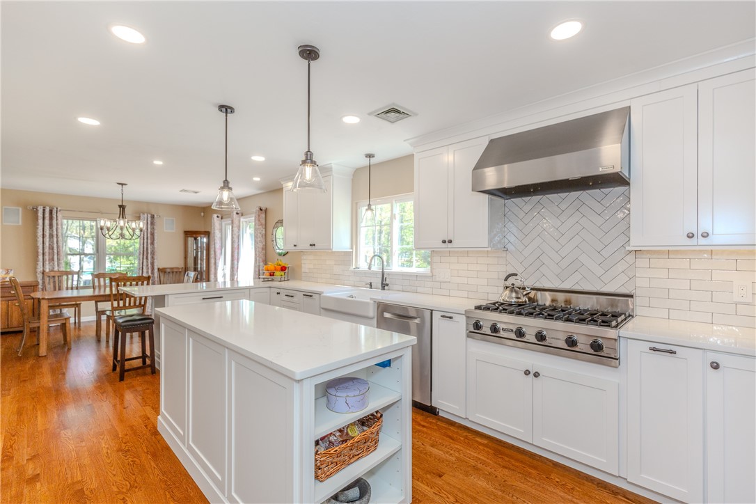 178 Thunder Trail Cranston, RI 02921 - Photo 13 of 49