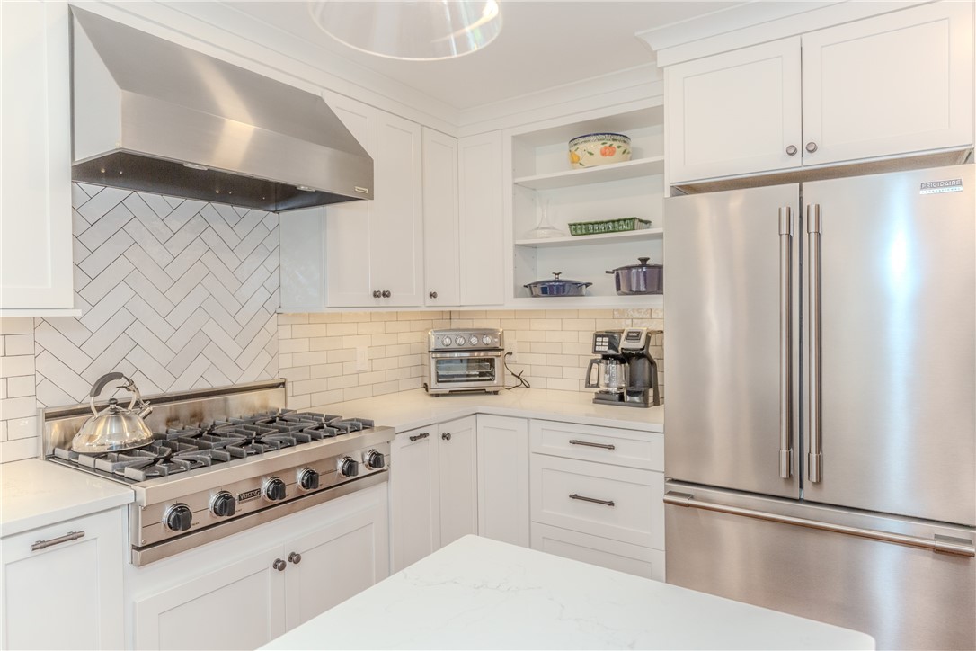 178 Thunder Trail Cranston, RI 02921 - Photo 16 of 49