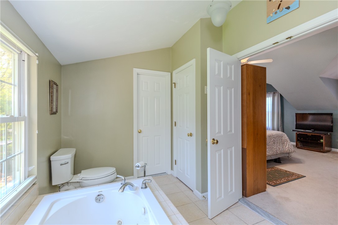 178 Thunder Trail Cranston, RI 02921 - Photo 26 of 49