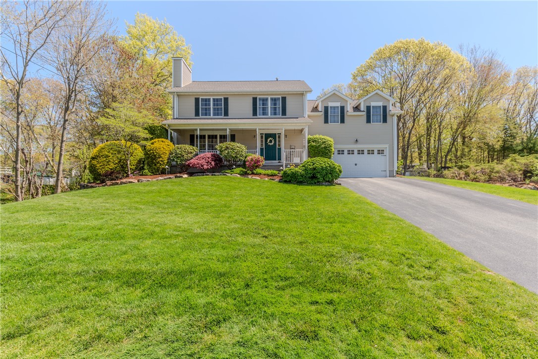 178 Thunder Trail Cranston, RI 02921 - Photo 3 of 49