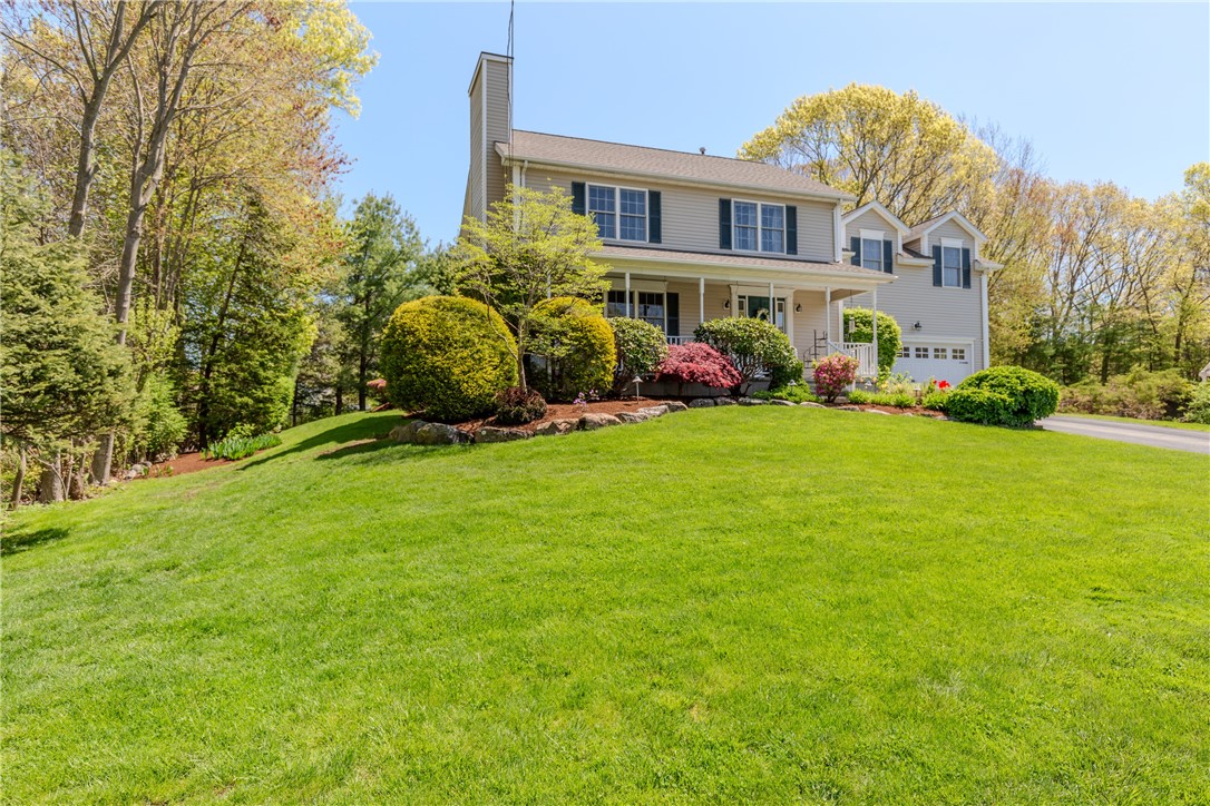 178 Thunder Trail Cranston, RI 02921 - Photo 4 of 49