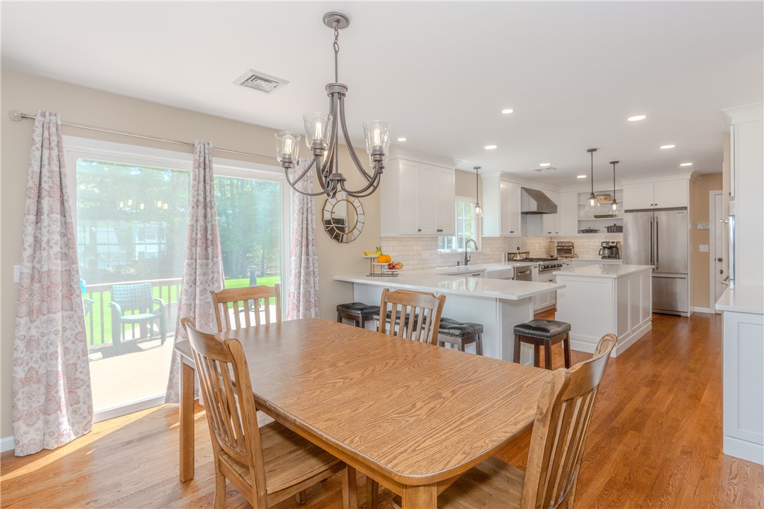 178 Thunder Trail Cranston, RI 02921 - Photo 9 of 49