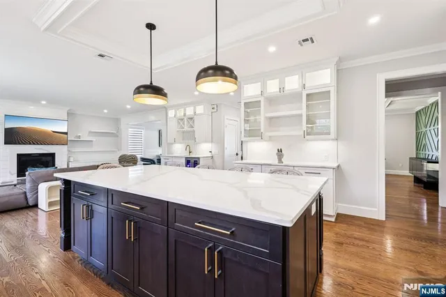 $2,399,000 | 298 Buttonwood Drive, Paramus, NJ 07652