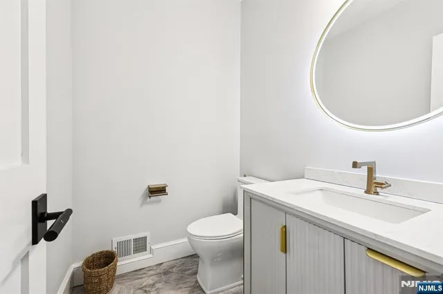 $2,399,000 | 298 Buttonwood Drive, Paramus, NJ 07652