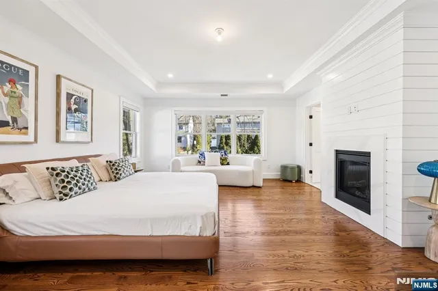 $2,399,000 | 298 Buttonwood Drive, Paramus, NJ 07652